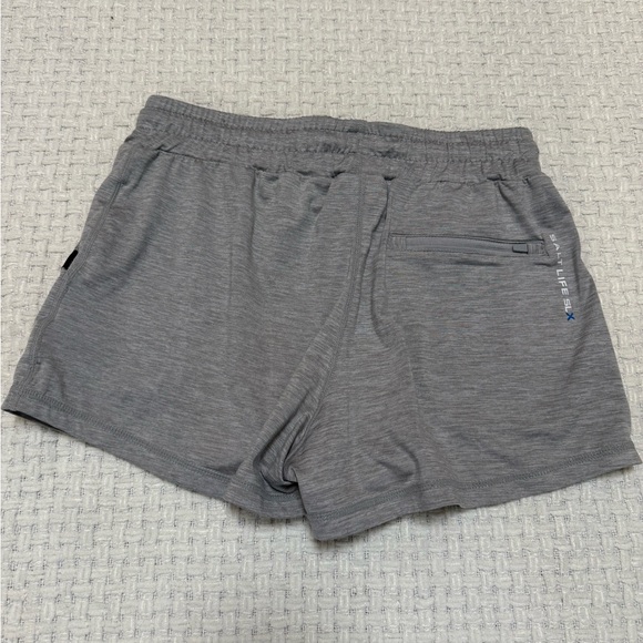 Salt Life women’s grey shorts, small. Excellent condition! - Picture 7 of 8